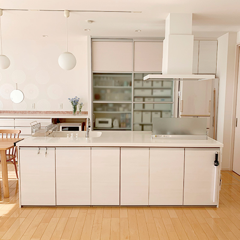 画像: 上にものがなく、すっきりと