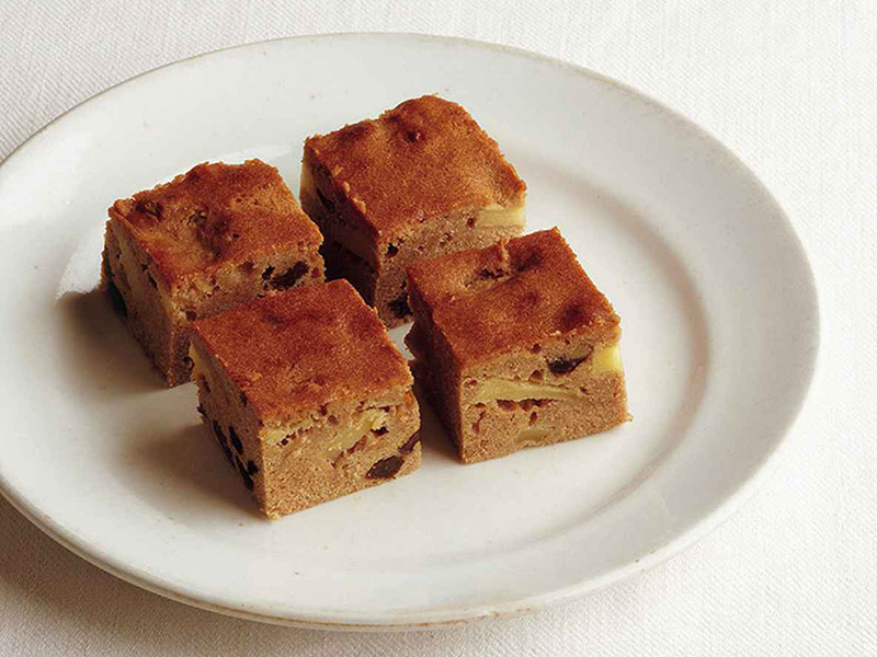 画像: 「りんごのスパイスケーキ」のつくり方|磯谷仁美さん