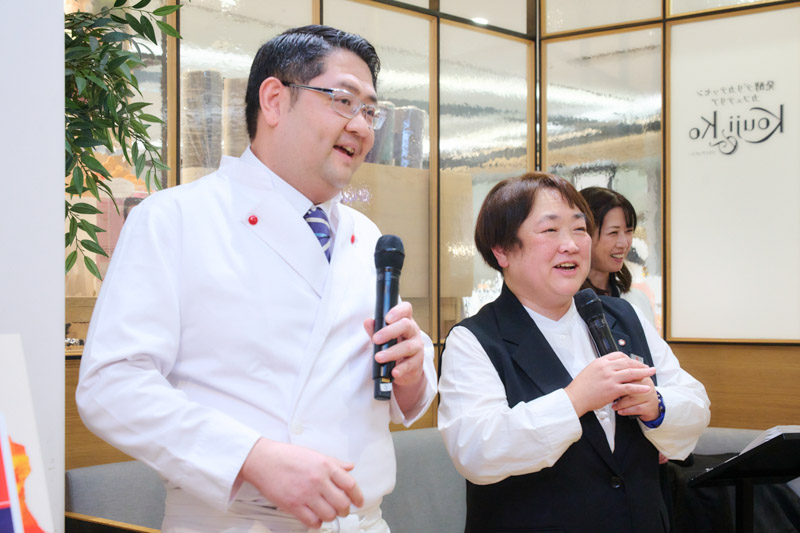 画像: オーナーシェフの野村大輔さん（左）と担当バイヤーの藤堂さん（右）