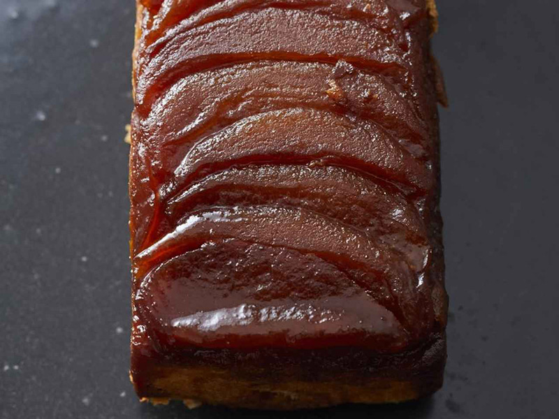 画像: 「りんごのタタン風パウンドケーキ」のつくり方|加藤里名さん