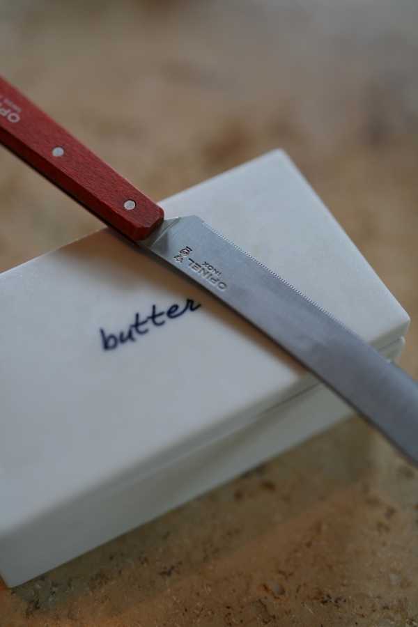 画像5: 土曜の夜に準備する「休日」のごちそうパンケーキ。しっとりと軽めの仕上げは、酢と重曹使いがポイント|門倉多仁亜さんの幸せの見つけ方