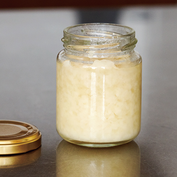 画像: お手製の塩麹。「市販品は塩分濃度によって加減してください」