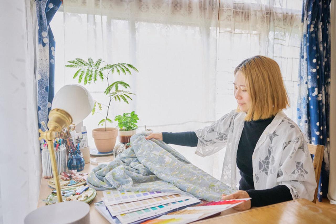 画像: 築50年「賃貸の古民家」をDIYで改造、職住一体のアトリエに。テキスタイルデザイナーの“ものづくりの現場”を拝見/Canako Inoue・井上加奈子さん - 天然生活web