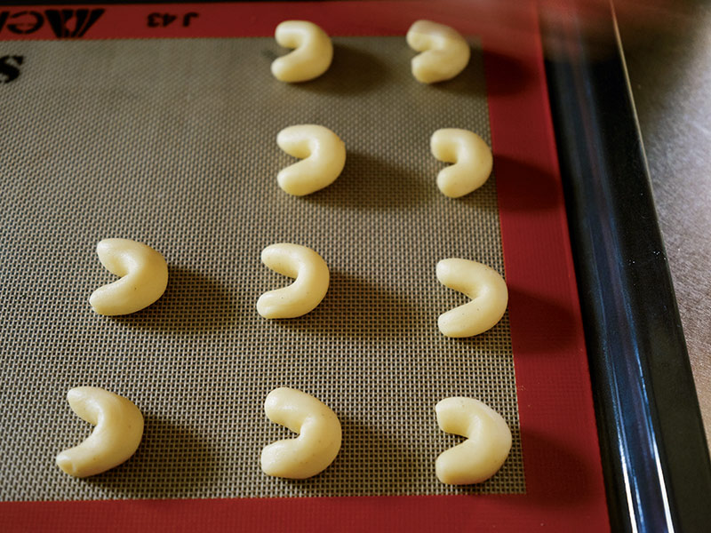 画像: 段取りを整えてから臨むのがお菓子づくりの鉄則