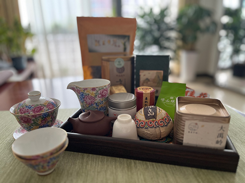 画像: いろいろなお茶を気分に合わせて飲むのも楽しいひととき