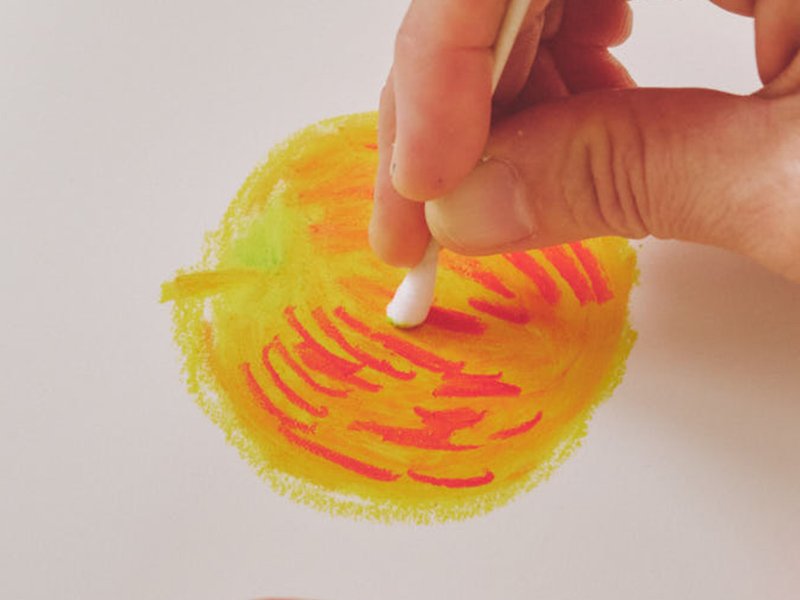 画像: 〈3〉赤色で縦に塗り……