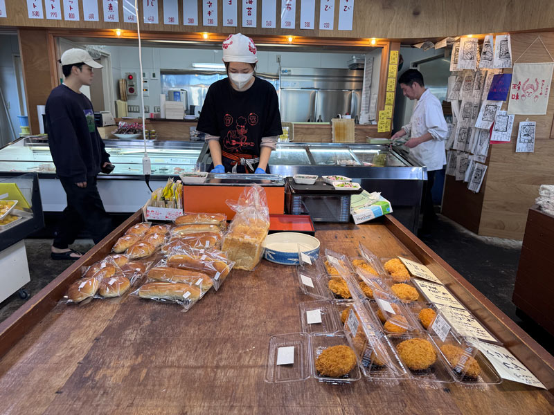 画像8: 山形県長町・地域密着型のスーパ「エンドー」 小さなスーパーの、大きな底力