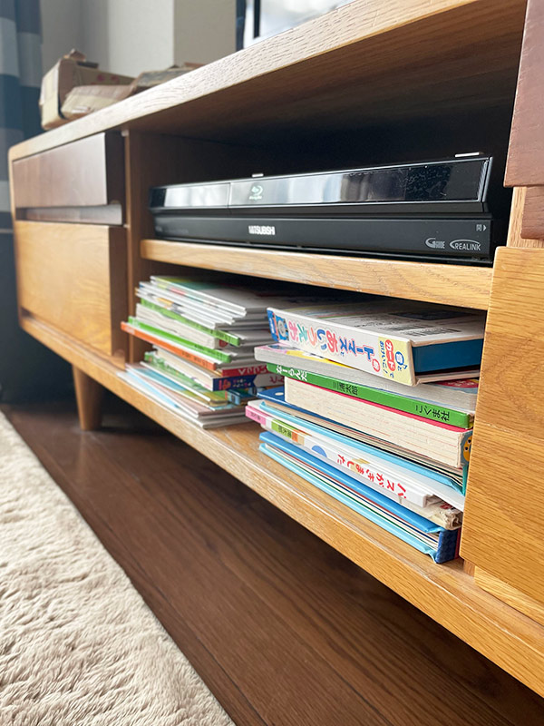 画像1: 家族3人暮らし「ゆるい片づけ」でもリビングはいつもすっきり。もと汚部屋の整理収納アドバイザーが見つけた“リビング掃除”3つのルール