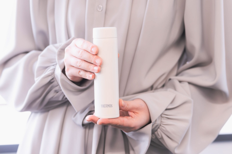 画像: 小さなバッグにもすっと入る、最小容量タイプ。150mLと180ｍLの2サイズ展開 「真空断熱ポケットマグ/JOJ-151･181」【保温・保冷OK】 www.thermos.jp