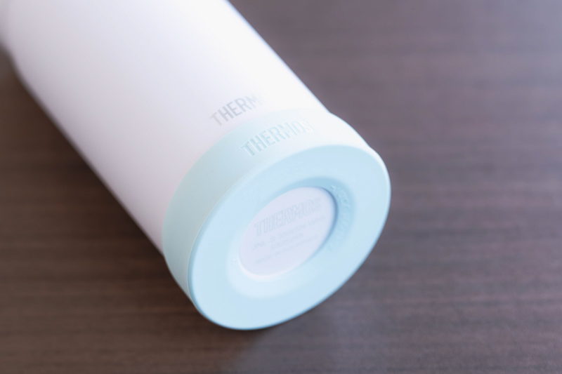 画像: 底面を保護する“ソコカバー”。はじめから“ソコカバー”付きの製品もある