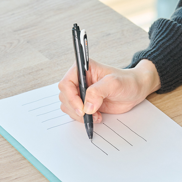 画像1: 10分で変わる「美文字」レッスン、5つのポイント。美しい“手書きの文字”に心を込めて。諦めがちなくせ字の悩みも解消！／美文字講師・萩原季実子さん