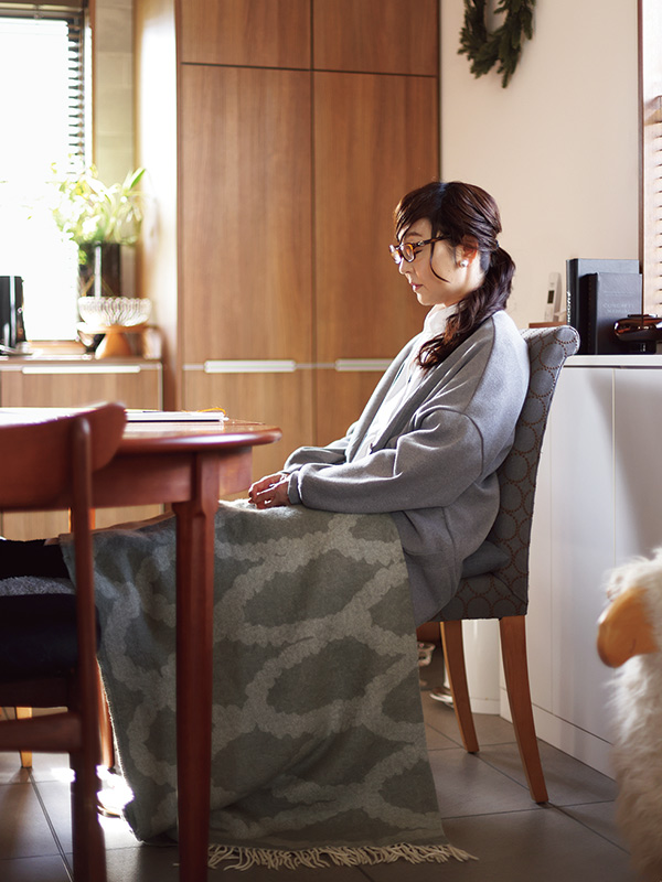 画像: 仕事中も眠気が襲ってきたら、30分ほど目を閉じる