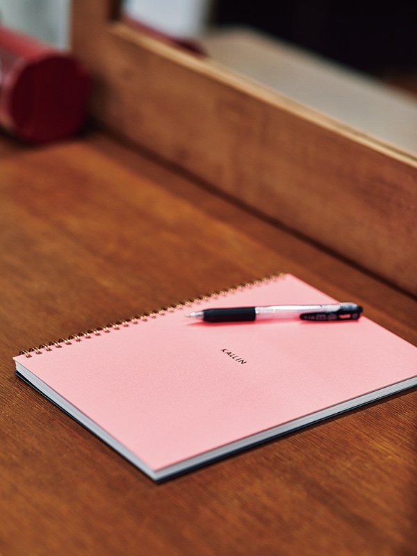 画像1: 引田さんが新年に整えること 03 新月のノートを更新