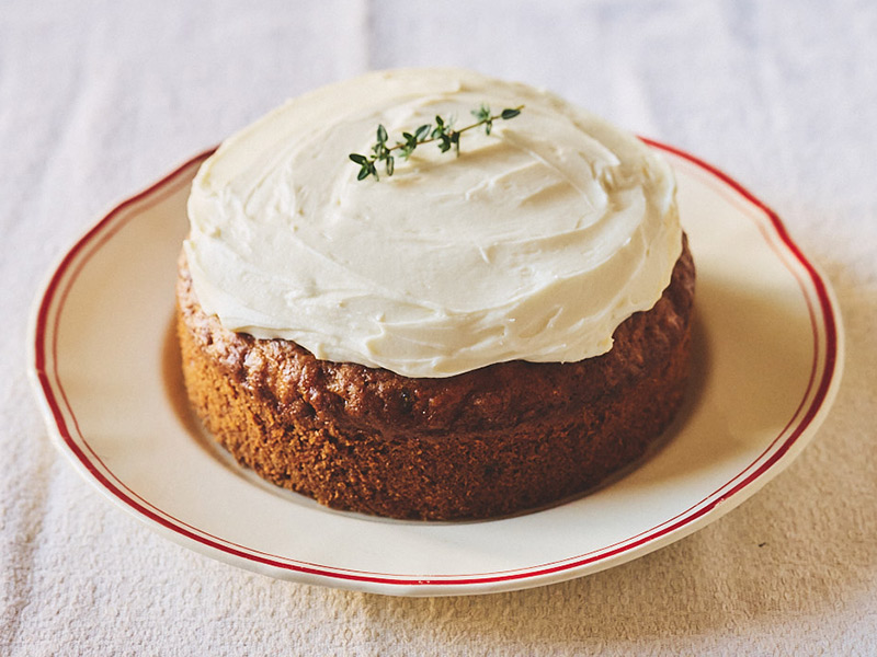 「キャロットケーキ」のつくり方。にんじんとスパイスたっぷりで大満足!何度も食べたい定番ケーキ/キャロットケーキ研究家・小豆田マチ子さん