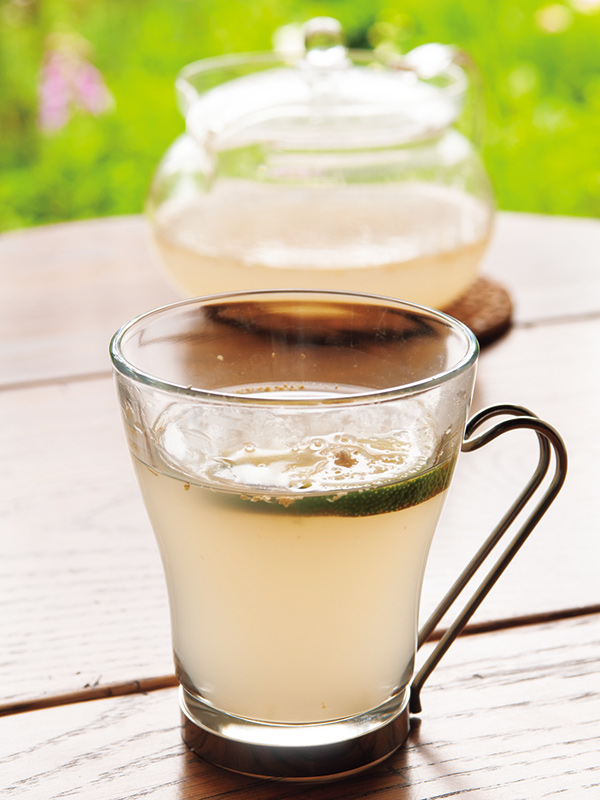 画像: 蜂蜜を入れて甘酸っぱい、柚子のホットティー