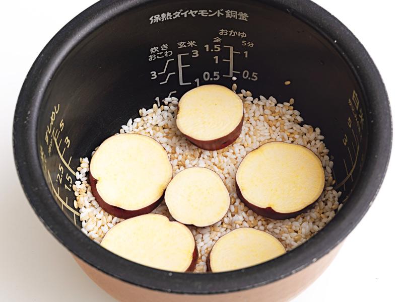 画像2: 食物繊維たっぷりおやつ「かんころ餅」のつくり方。炊飯器でかんたん！さつまいもともち米でつくる、長崎・五島の郷土菓子／料理研究家・荻野恭子さん