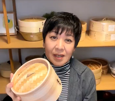 画像: 一番安価な「杉のせいろ」。やわらかく、ゆがみやすいため、短時間の使用がおすすめ