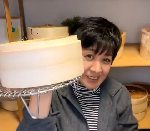 画像: こんな感じで金網の上に置いても