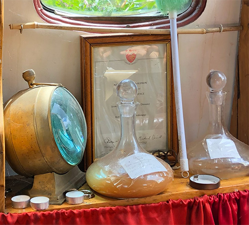 画像: ジンジャーを使ったサマードリンク（暑い日には、炭酸水で割ってハーブを浮かべて飲むのがおすすめだそう）