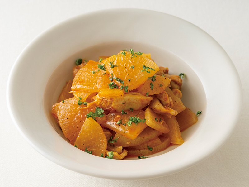 画像: 辛味と苦味のある先を使って 大根と鶏肉のパプリカ煮のつくり方