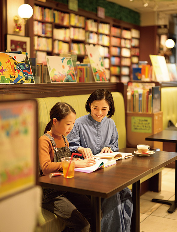 画像: 絵本作家・松本春野さんの「人生を変えた本」3冊。ときには自分を否定されることも大切。視野を広げてくれた“腹が立つ”読書体験