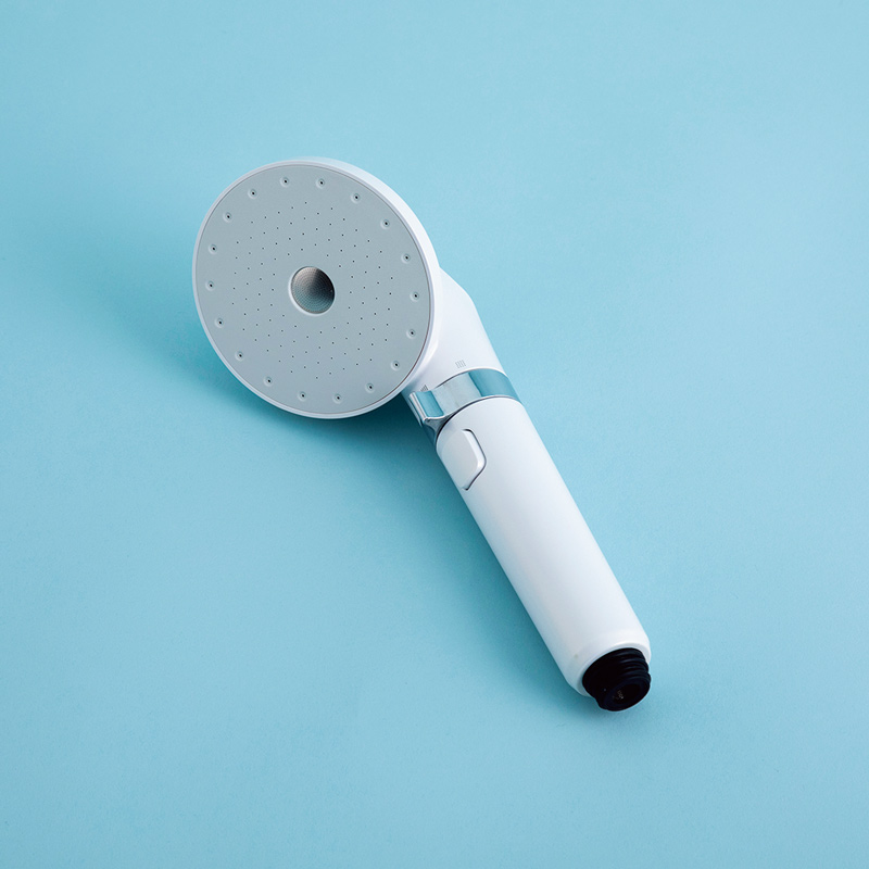 画像: 寸法：約幅10×奥行き9.8×高さ23.5cm　質量：約223g　材質：ABS、ポリアセタール、ステンレス　付属品：アダプター3種、外装リング、ゴムパッキン、一時止水のない混合栓：不可