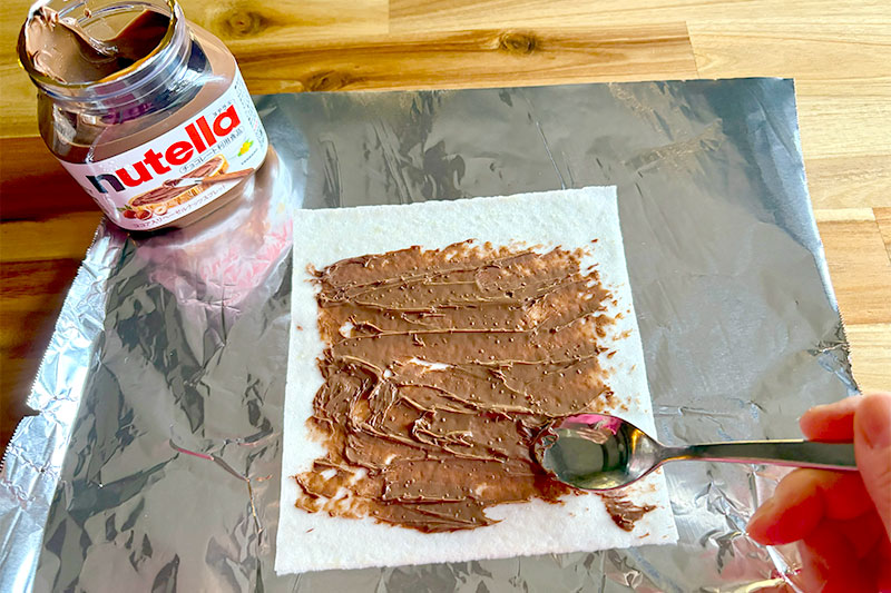 画像2: かんたん「チョコロールクッキー」のつくり方。材料は2つだけ！トースターで10分、パリパリ食感が楽しい“バレンタイン”のお手軽スイーツ｜本多理恵子の「50代からは“手抜き”と“息抜き”」