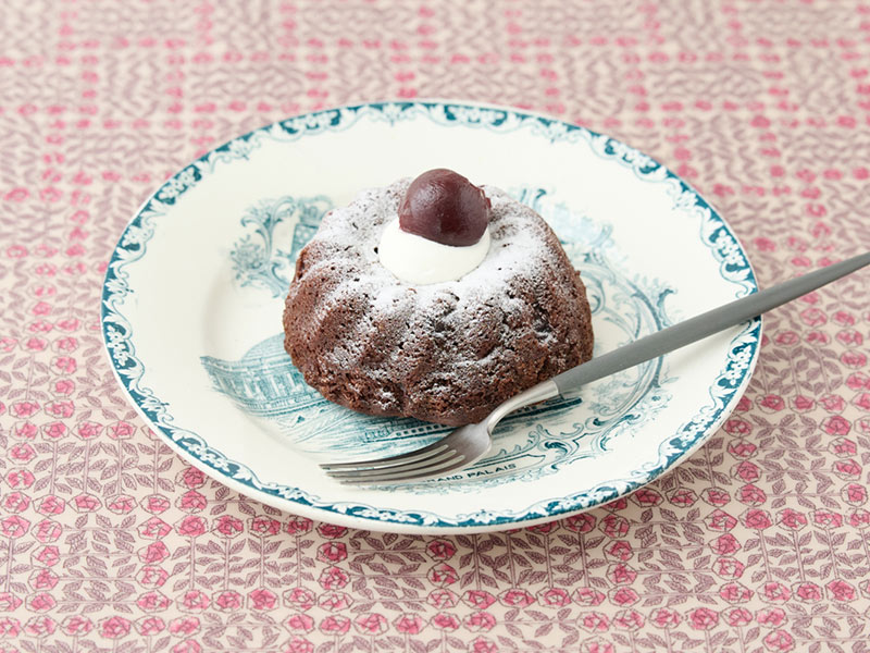 画像: ふわ作流 「カカオチェリーケーキ」のつくり方