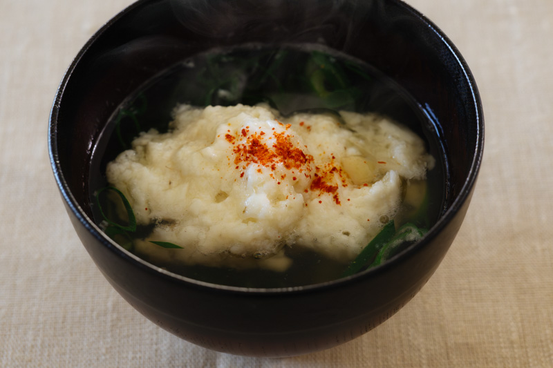 画像: 大和いもの団子汁のつくり方