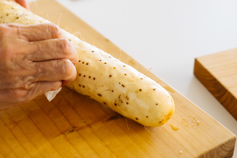 画像2: 大和いもの下処理