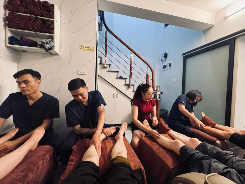 画像2: 甘いものと、ひと休み