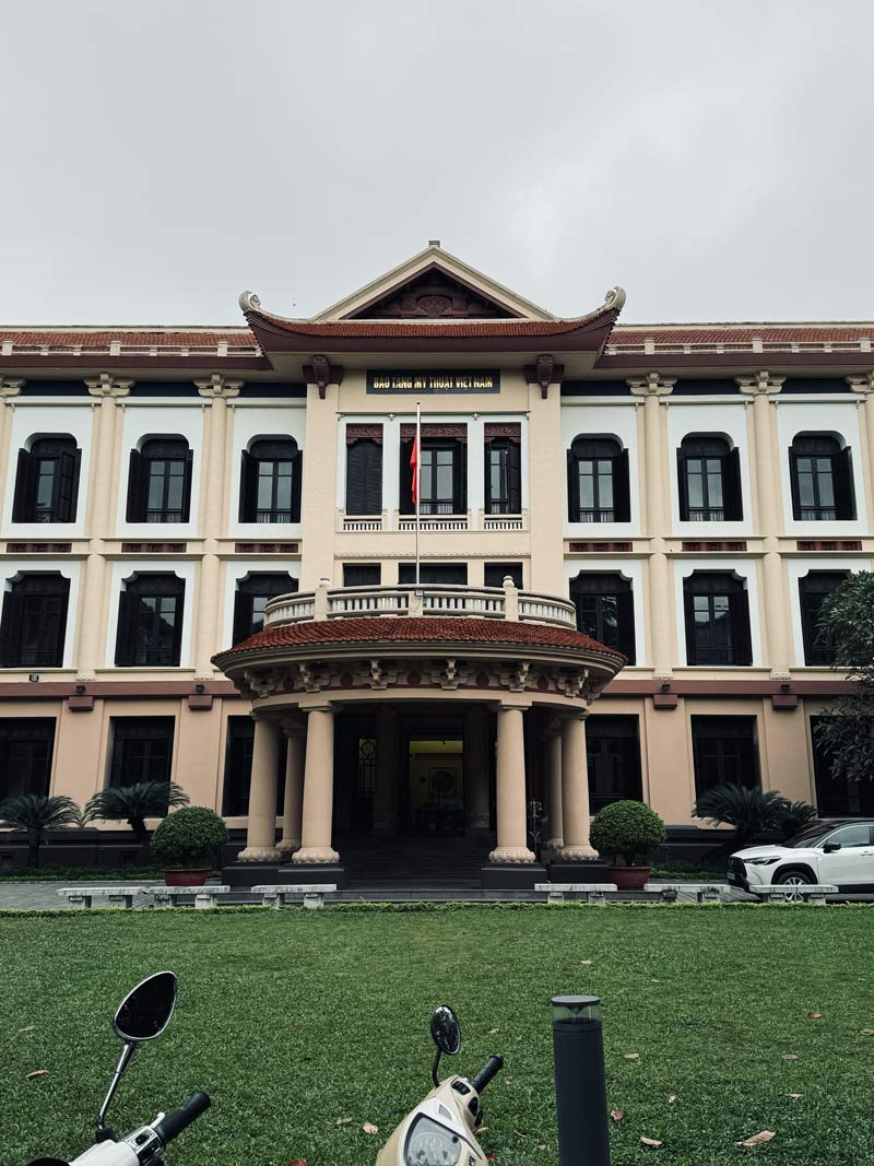 画像1: 建築も展示も美しい、ベトナム国立美術館