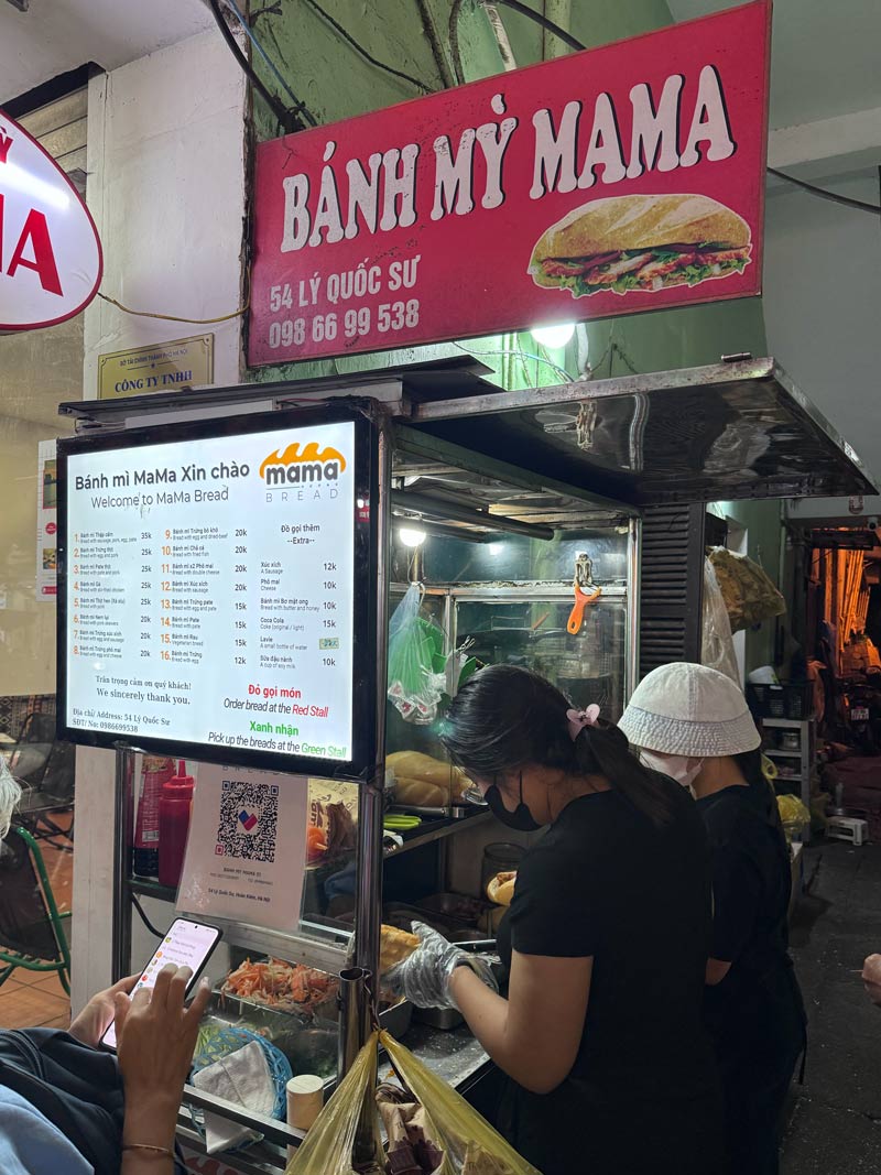 画像1: 行列のできるバインミーと、最後の一杯