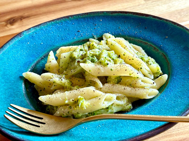 画像1: 材料も、調理道具も最小限に! フライパンひとつでつくる、お手軽パスタ