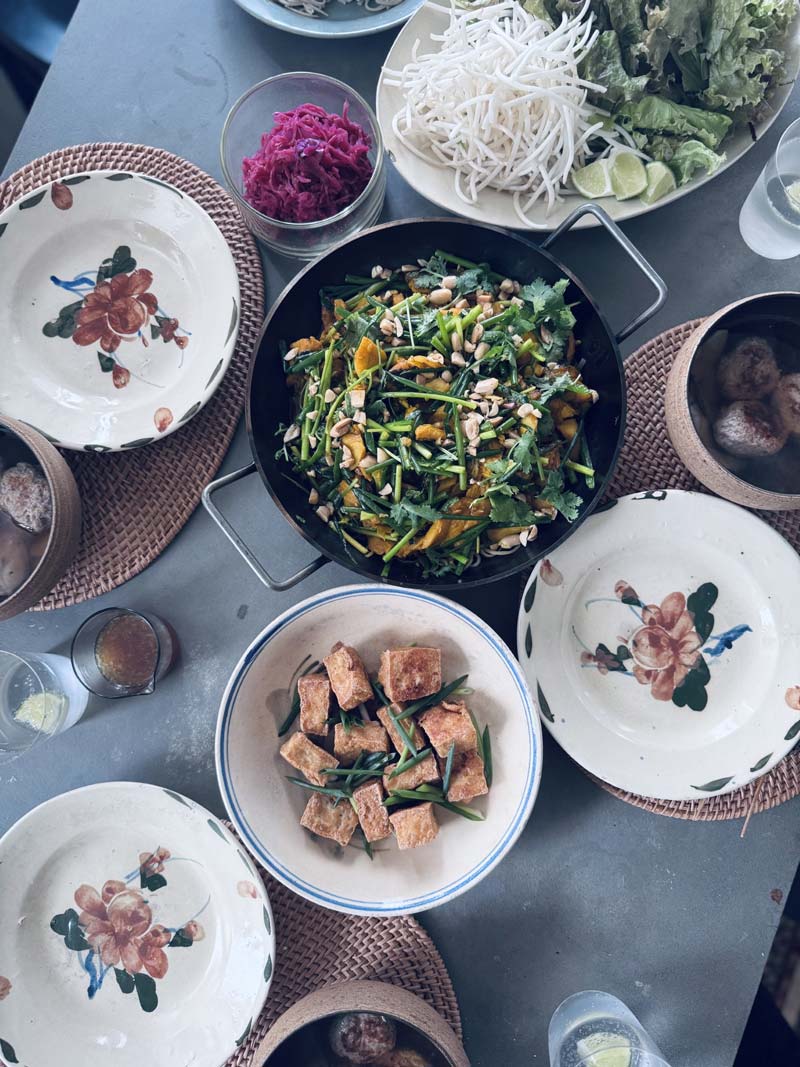 画像1: 旅は、台所へ続いていく