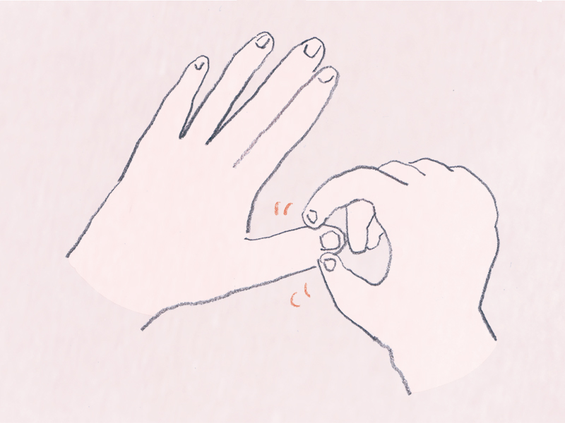 自律神経が整う「爪もみ」のすすめ。シャキッとしたいときに薬指をもむだけ心と体を整える春のかんたん養生／国際中医薬膳師・久保奈穂実さん