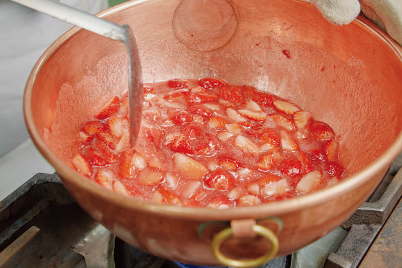 画像1: いちごのジャムをつくる