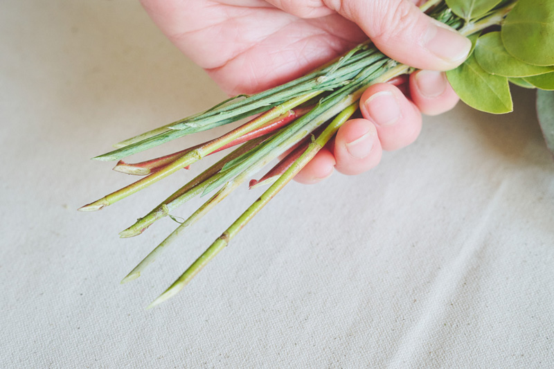 画像: 切るときは真横ではなく斜めにカット。長さはランダムに。そうすることでこなれ感が出る