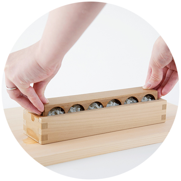 画像6: “おにぎり”づくりが劇的に楽になる！おいしくにぎれてサイズもいろいろ、日本製の「木製おにぎり型」6種を試して本音でレビュー／いいモノあうモノ