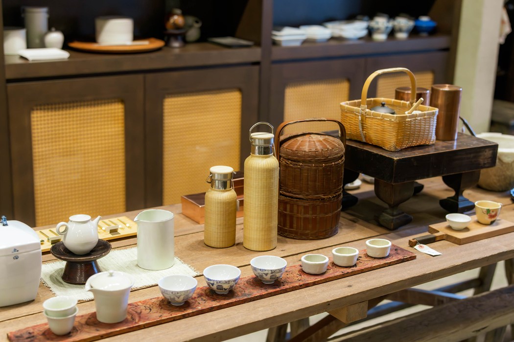画像: 茶壷（ちゃふう）や茶杯をはじめ、中国茶器が多く集まる