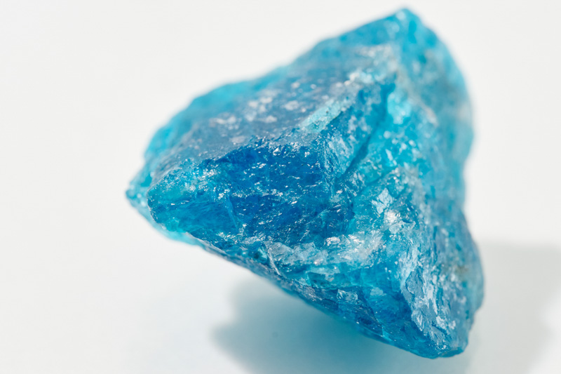 画像3: 美しき鉱物の世界｜「東京ミネラルショー」に行ってきました！オレンジ色の結晶が美しい「スウェーデン水晶」と透き通るネオンブルーの「アパタイト」