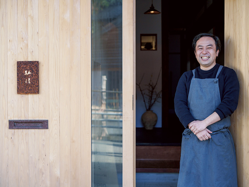 画像2: 門前の海辺の集落に小さな明かりが灯る