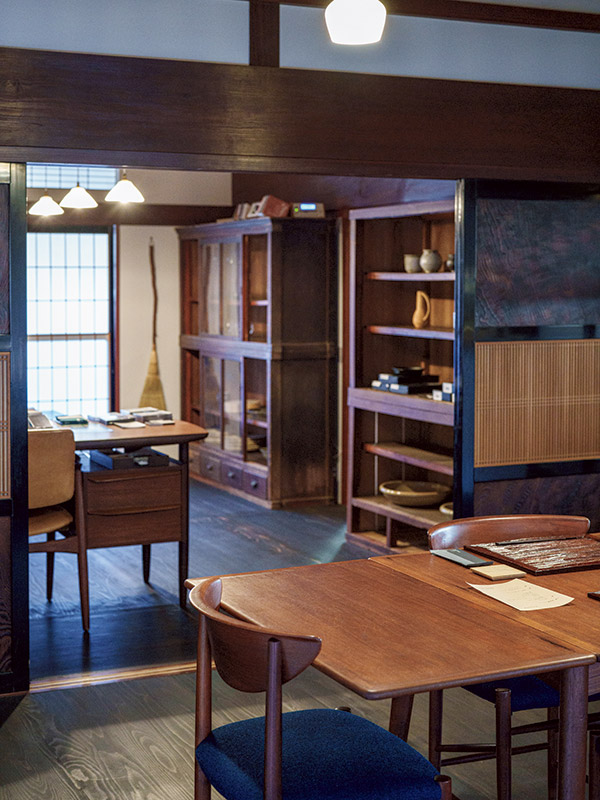 画像1: 門前の海辺の集落に小さな明かりが灯る