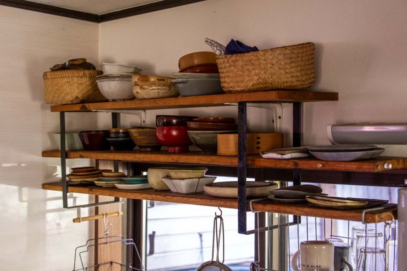 画像: 以前の家で使っていたオーブン棚を再利用
