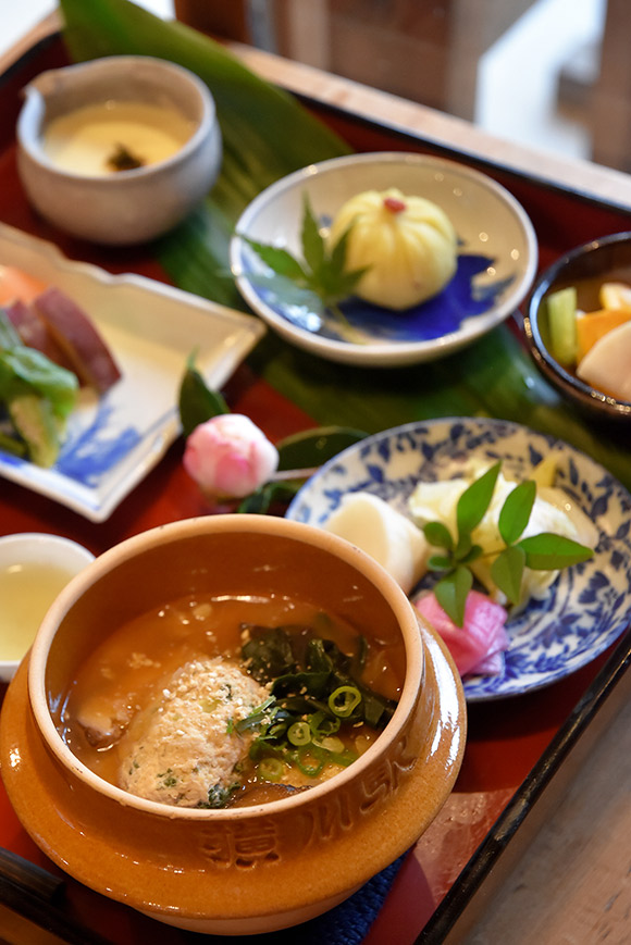 画像: 心身を養うスープが主菜の「めぐる季節の養生膳」