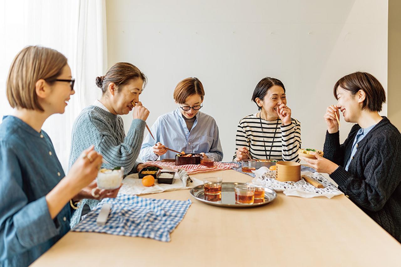 画像: 職場の「お弁当時間」を拝見。実は体育会系！？島根・松江の人気セレクトショップDajaの“ちゃんと息抜き”みんなの昼ごはん - 天然生活web