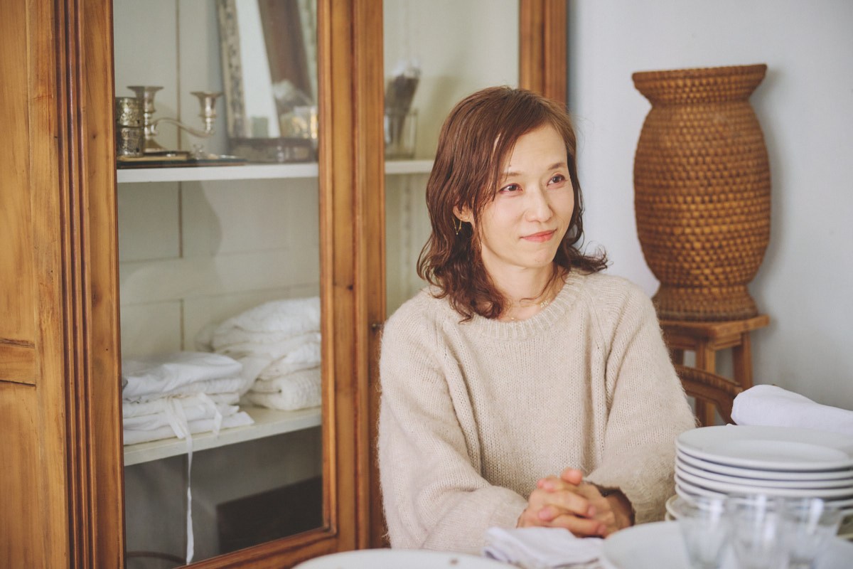 画像: 「私が学生の頃は、バリバリ働くか専業主婦かの二択を迫られる時代で。でも私はその中間でした」と松田さん