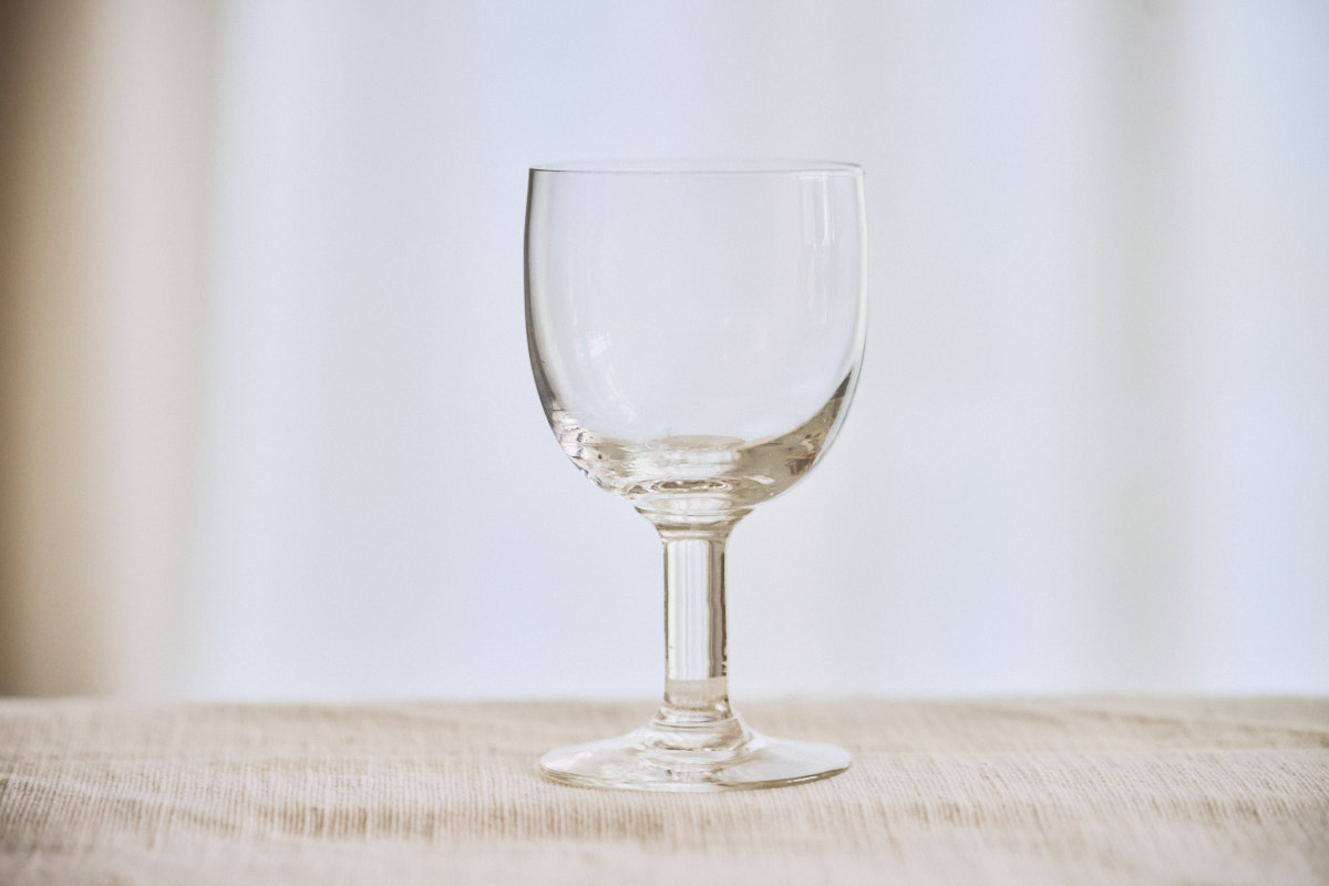 画像: 渡仏のたびに買い付けをする定番のグラス