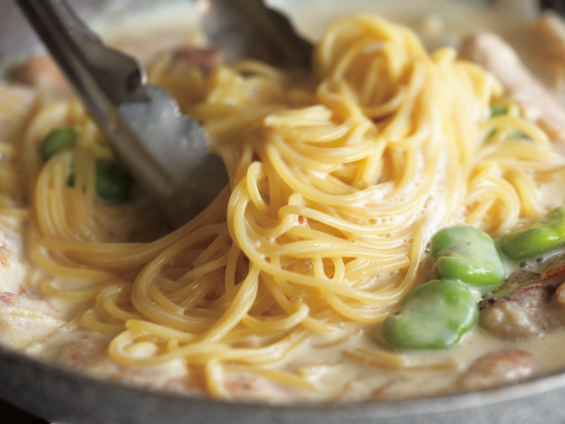 画像: 「そら豆と鶏むねのレモンクリームパスタ」のつくり方