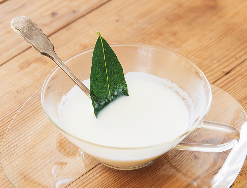 画像: フレッシュなローリエは、市販のドライのものとは異なる甘くスパイシーな香りが魅力